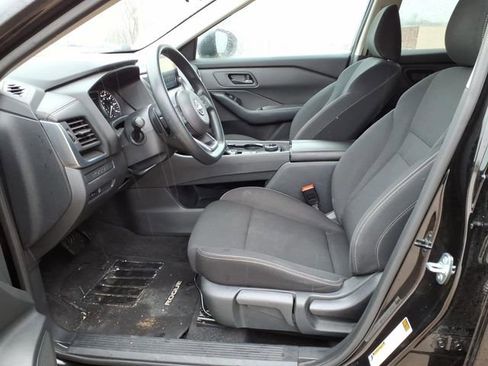 Used 2024 Nissan Rogue S image 20