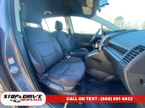 Used 2009 MAZDA MAZDA5 Sport image 16