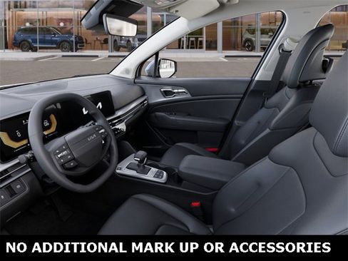 New 2026 Kia Sportage EX image 17