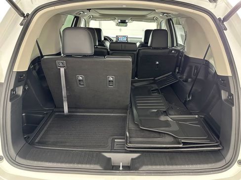 Used 2025 Honda Pilot Elite image 45