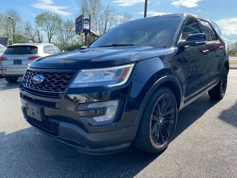 Used 2016 Ford Explorer Platinum image 7