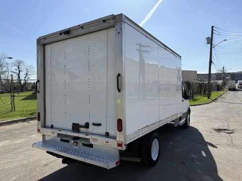 Used 2019 Ford Transit 350 156 DRW image 5