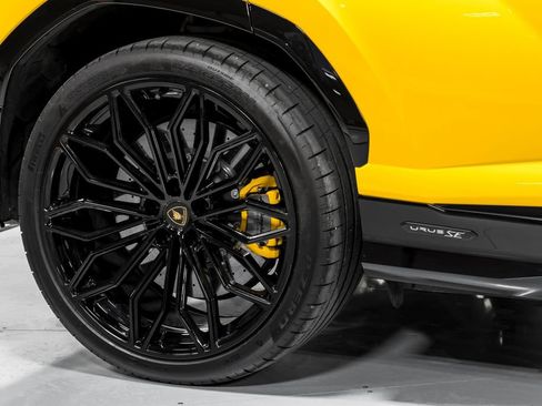 Used 2025 Lamborghini Urus S AWD/4WD image 55