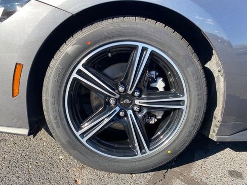 Used 2024 Ford Mustang Premium image 18