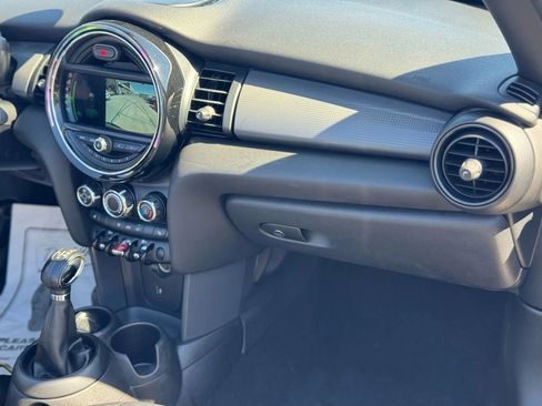 Used 2019 MINI Cooper Convertible image 58