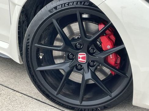Used 2025 Honda Civic Type R image 9