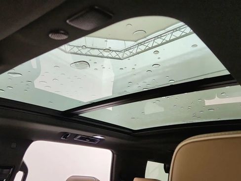 Used 2023 Chevrolet Tahoe Premier image 24