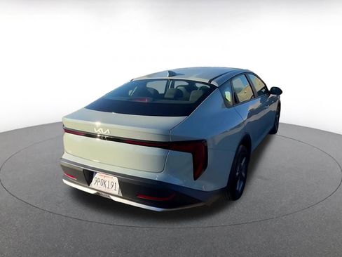 Used 2025 Kia K4 LXS image 14
