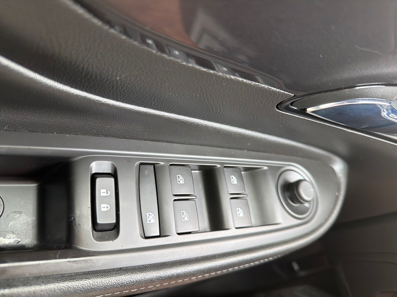 Used 2019 Buick Encore Preferred FWD image 14