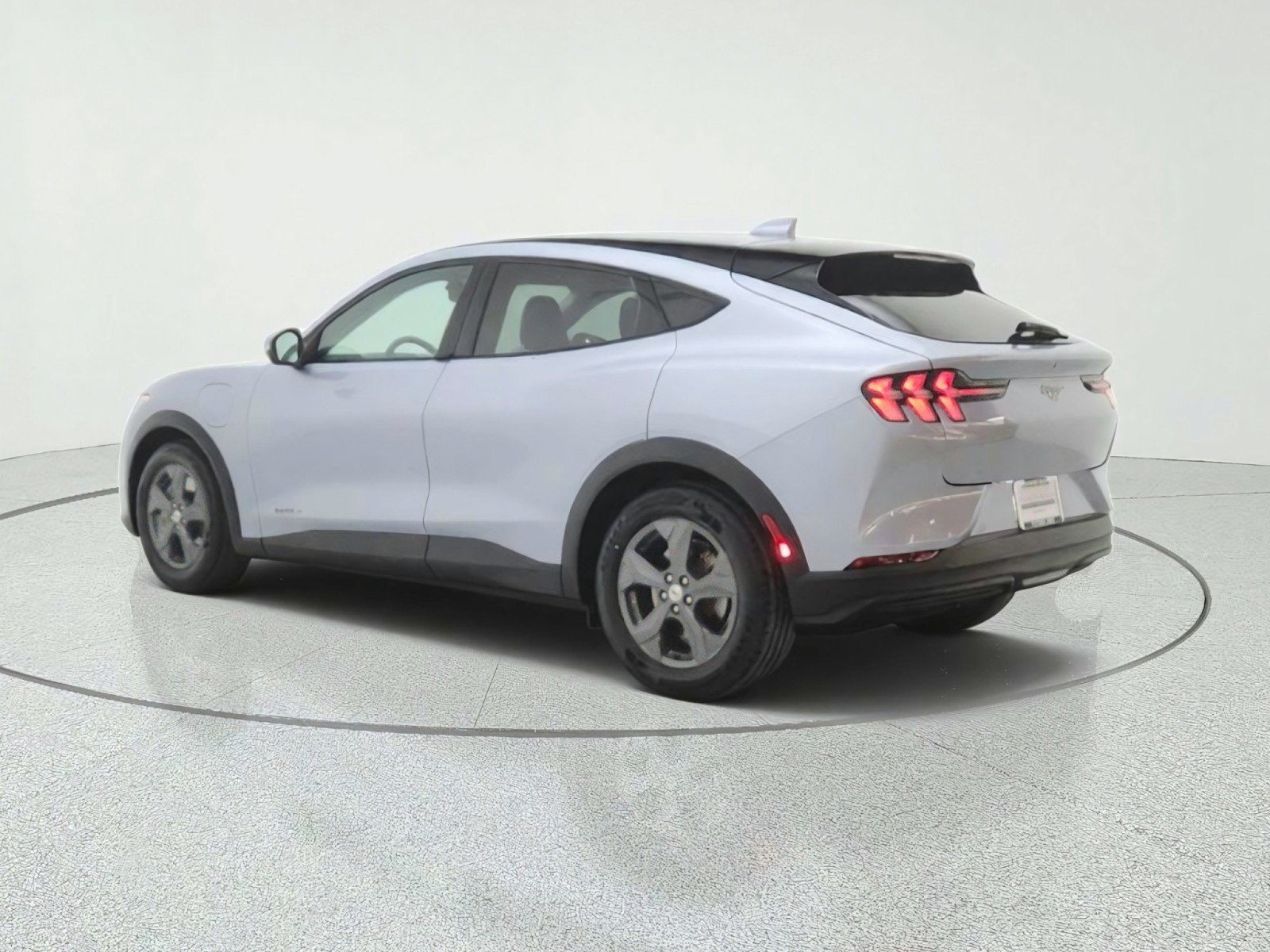 Used 2022 Ford Mustang Mach-E Select RWD image 7