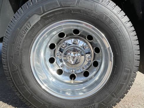 Used 2019 RAM 3500 Laramie AWD/4WD image 12