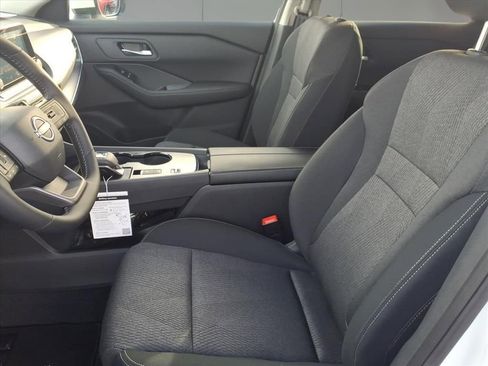 New 2026 Nissan Rogue SV image 12