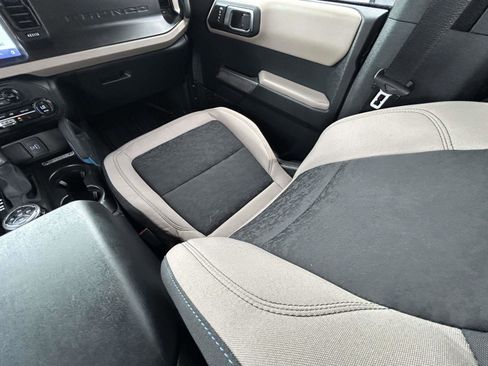 Used 2023 Ford Bronco Wildtrak AWD/4WD image 14