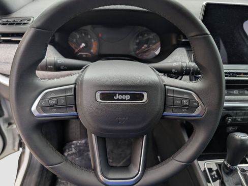 Used 2024 Jeep Compass Latitude w/ Altitude Special Edition AWD/4WD image 26