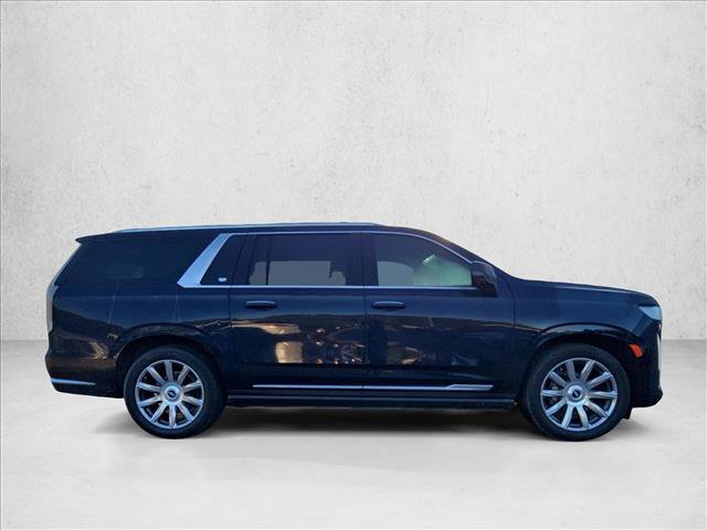 Used 2022 Cadillac Escalade ESV Premium Luxury Platinum AWD/4WD image 4