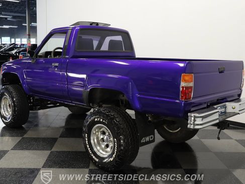 Used 1987 Toyota Pickup 4x4 Regular Cab image 6