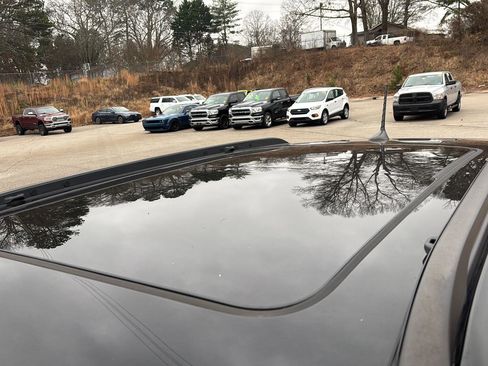 Used 2018 Jeep Compass Trailhawk w/ Safe & Security Group image 6