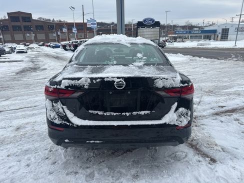 Used 2021 Nissan Sentra SV image 5