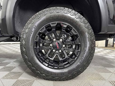 New 2026 GMC Canyon Elevation w/ Convenience Package image 18