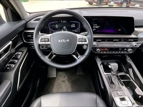 Used 2025 Kia Telluride S AWD/4WD image 5