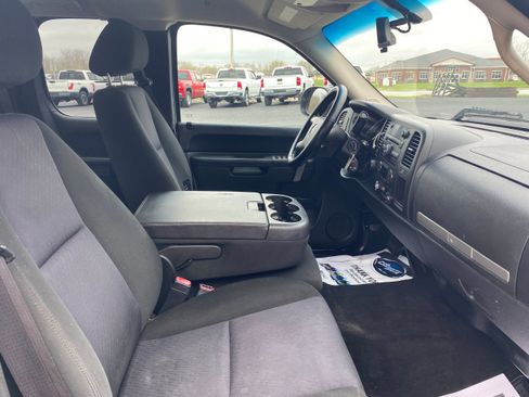 Used 2010 GMC Sierra 2500 SLE w/ SLE Preferred Package image 15