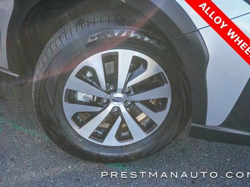 Used 2025 Subaru Outback Premium image 7