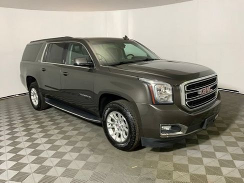 Used 2019 GMC Yukon XL SLT AWD/4WD image 4