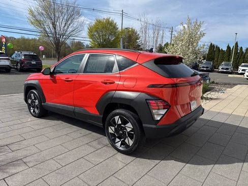 Used 2024 Hyundai Kona SEL AWD/4WD image 6
