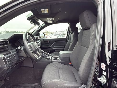 Used 2025 Toyota 4Runner SR5 image 13