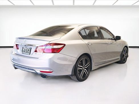 Used 2016 Honda Accord Sport image 4