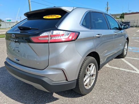 Used 2024 Ford Edge SEL AWD/4WD image 3