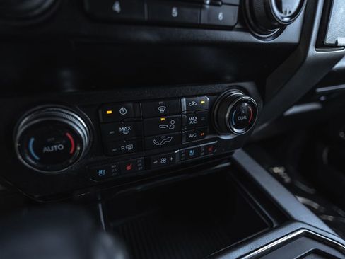 Used 2020 Ford F150 Raptor w/ Equipment Group 802A Luxury AWD/4WD image 19