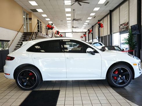 Used 2015 Porsche Macan S w/ Premium Package Plus image 19