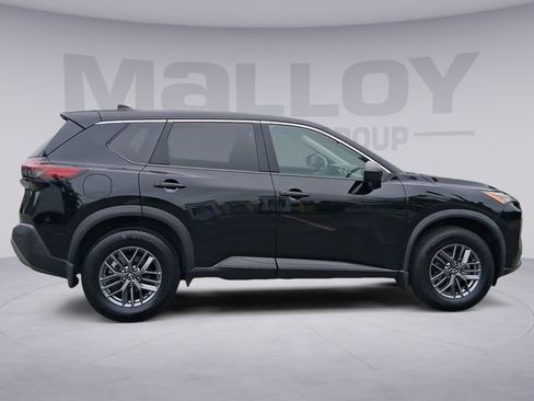 Used 2023 Nissan Rogue S AWD/4WD image 6