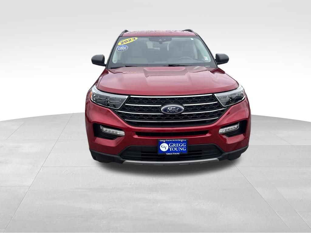 Used 2023 Ford Explorer XLT w/ Equipment Group 202A AWD/4WD image 10
