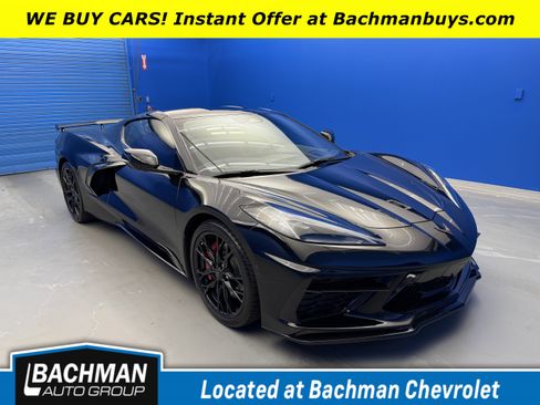 Used 2025 Chevrolet Corvette Stingray Preferred Cpe w/ Z51 Performance Package RWD image 1