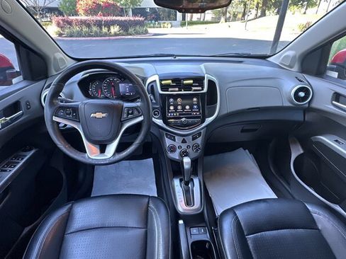 Used 2018 Chevrolet Sonic Premier FWD image 8
