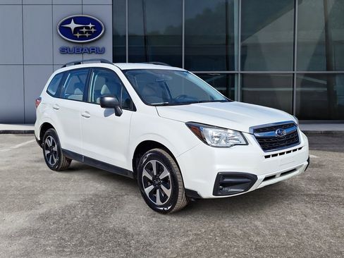 Used 2018 Subaru Forester 2.5i w/ Alloy Wheel Package image 2