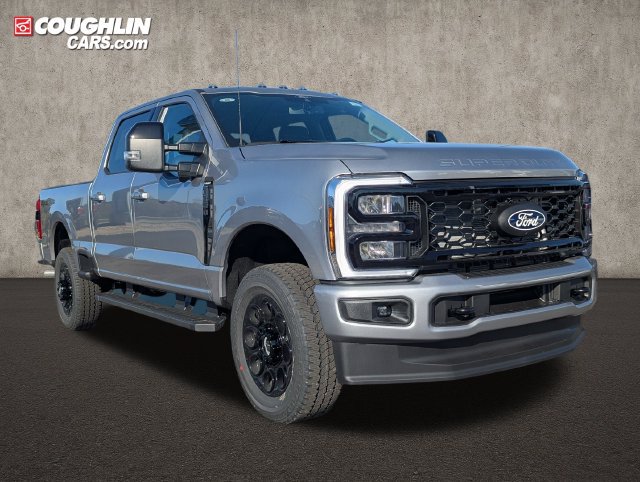 New 2027 Ford F350 Lariat w/ Black Appearance Package AWD/4WD 360° Tour