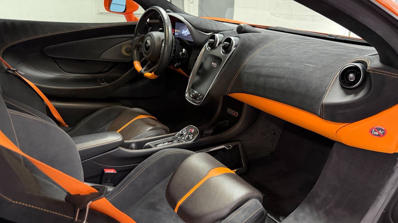 Used 2017 McLaren 570S Coupe RWD image 38