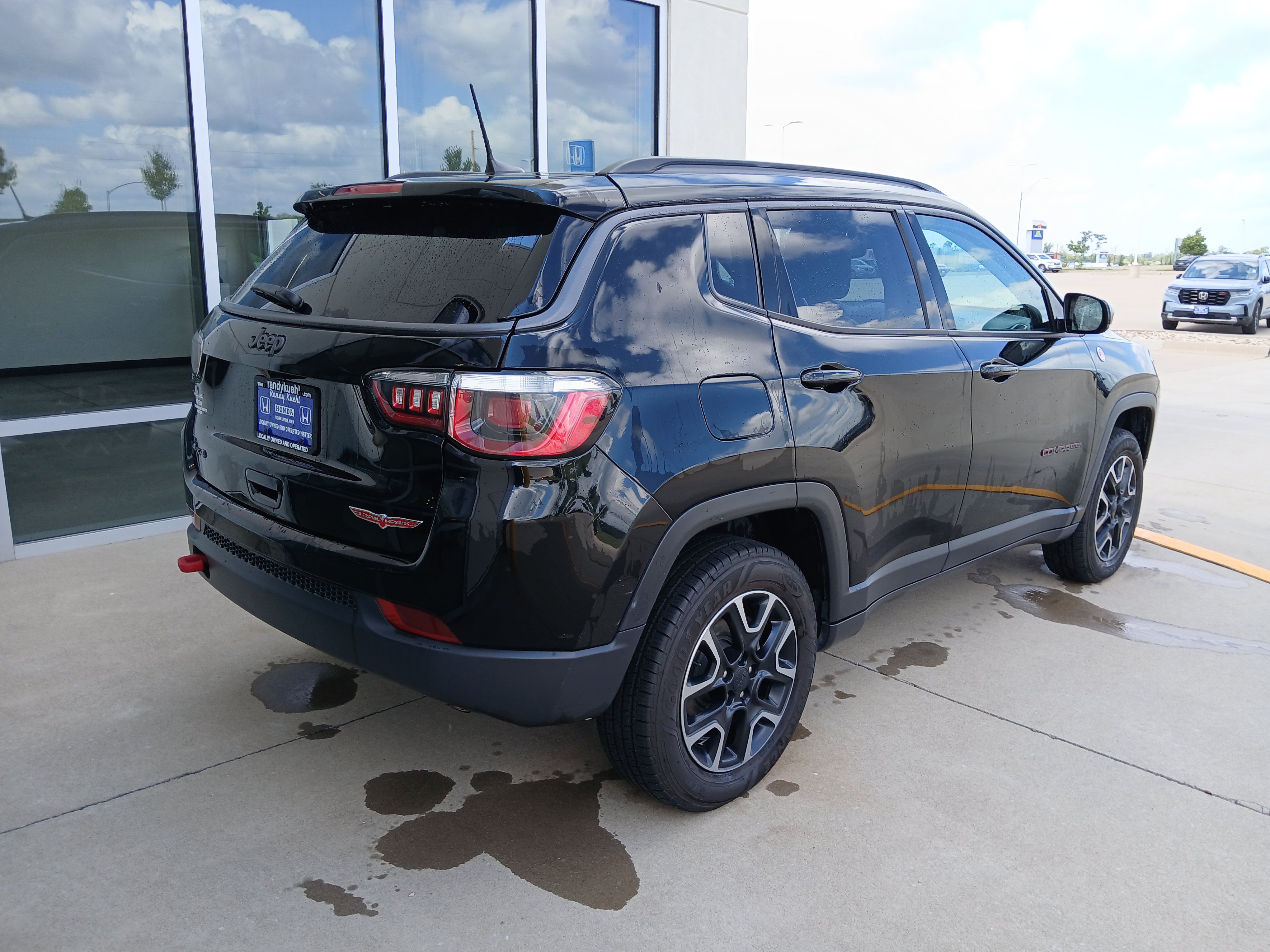Used 2019 Jeep Compass Trailhawk AWD/4WD image 7
