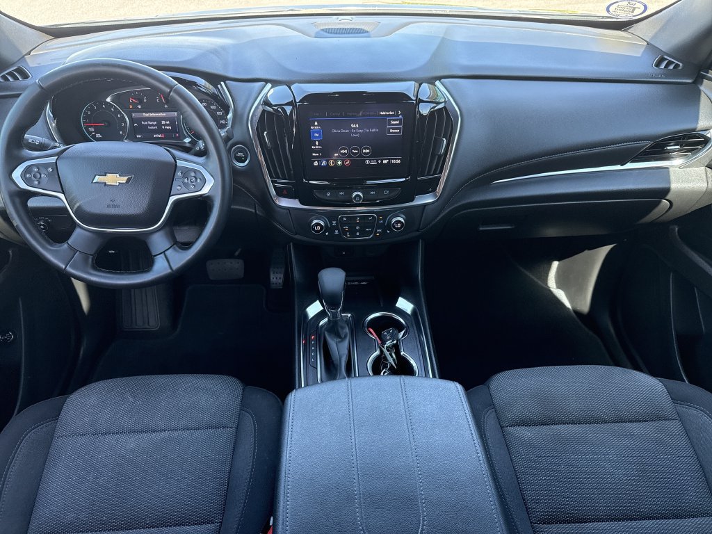 Used 2023 Chevrolet Traverse LT FWD image 14