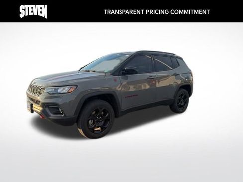 Used 2023 Jeep Compass Trailhawk w/ Trailhawk Convenience Group image 1