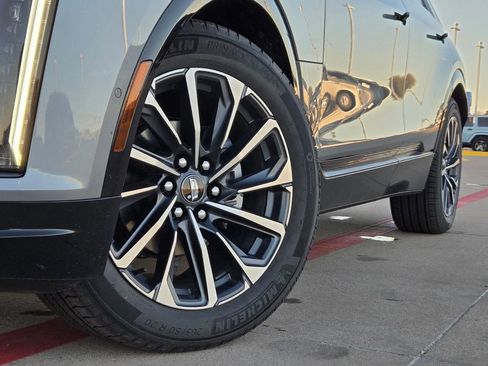 New 2026 Cadillac Lyriq Sport image 8