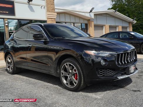 Used 2017 Maserati Levante S AWD/4WD image 9