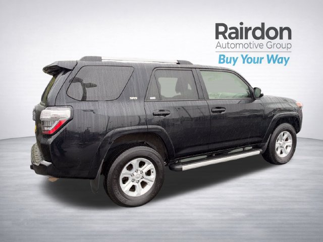 Used 2022 Toyota 4Runner SR5 Premium w/ Moonroof Package AWD/4WD image 7
