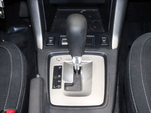 Used 2018 Subaru Forester 2.5i Premium w/ All-Weather Package image 38