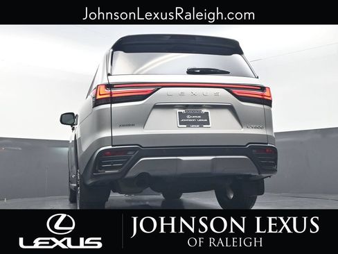 Used 2023 Lexus LX 600 4WD w/ Appearance Package image 19