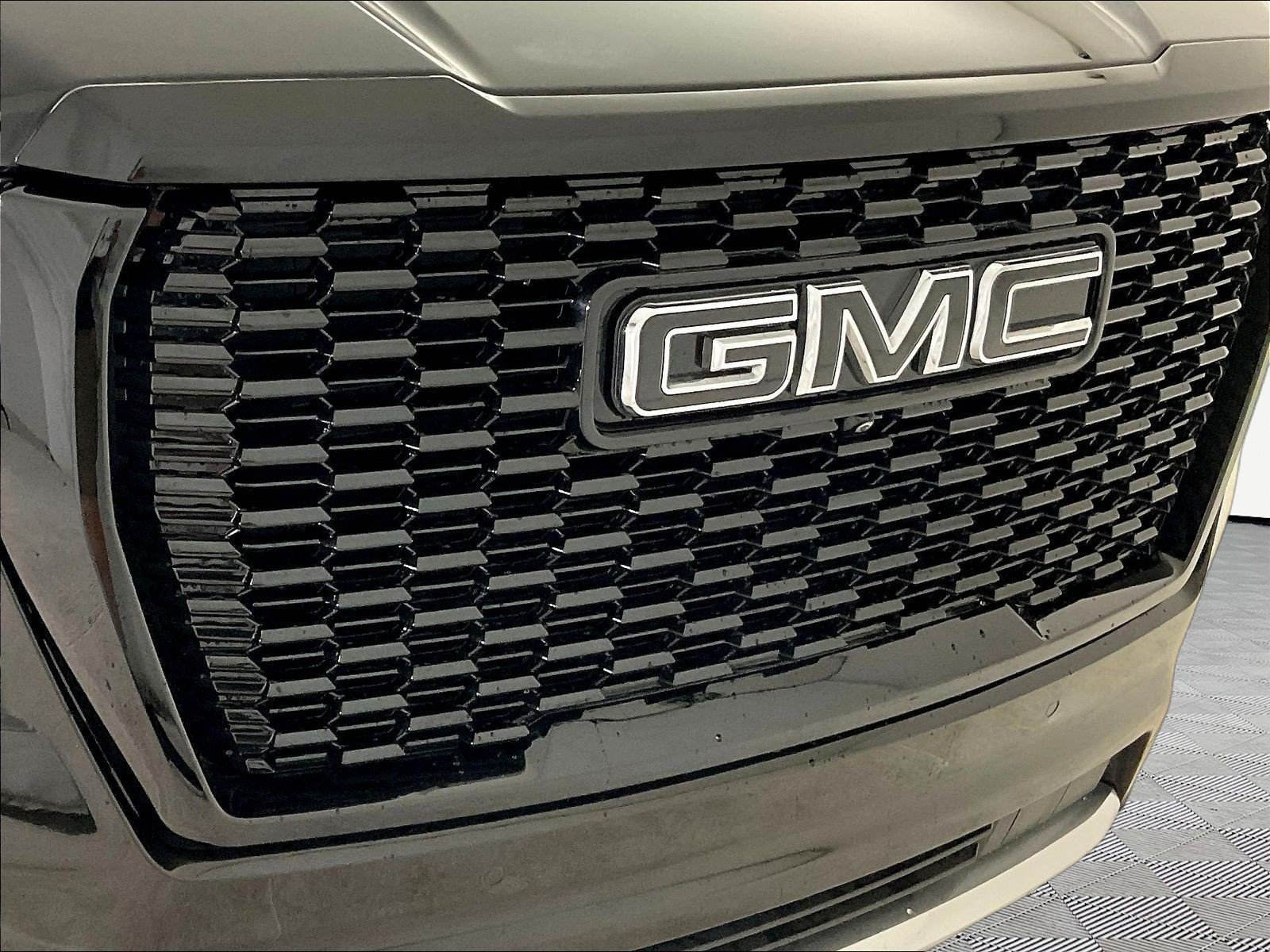 Used 2021 GMC Yukon Denali w/ Denali Ultimate Package AWD/4WD image 34