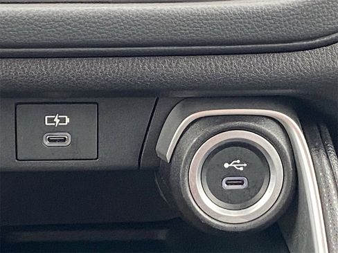 Certified 2025 Toyota Grand Highlander XLE image 31